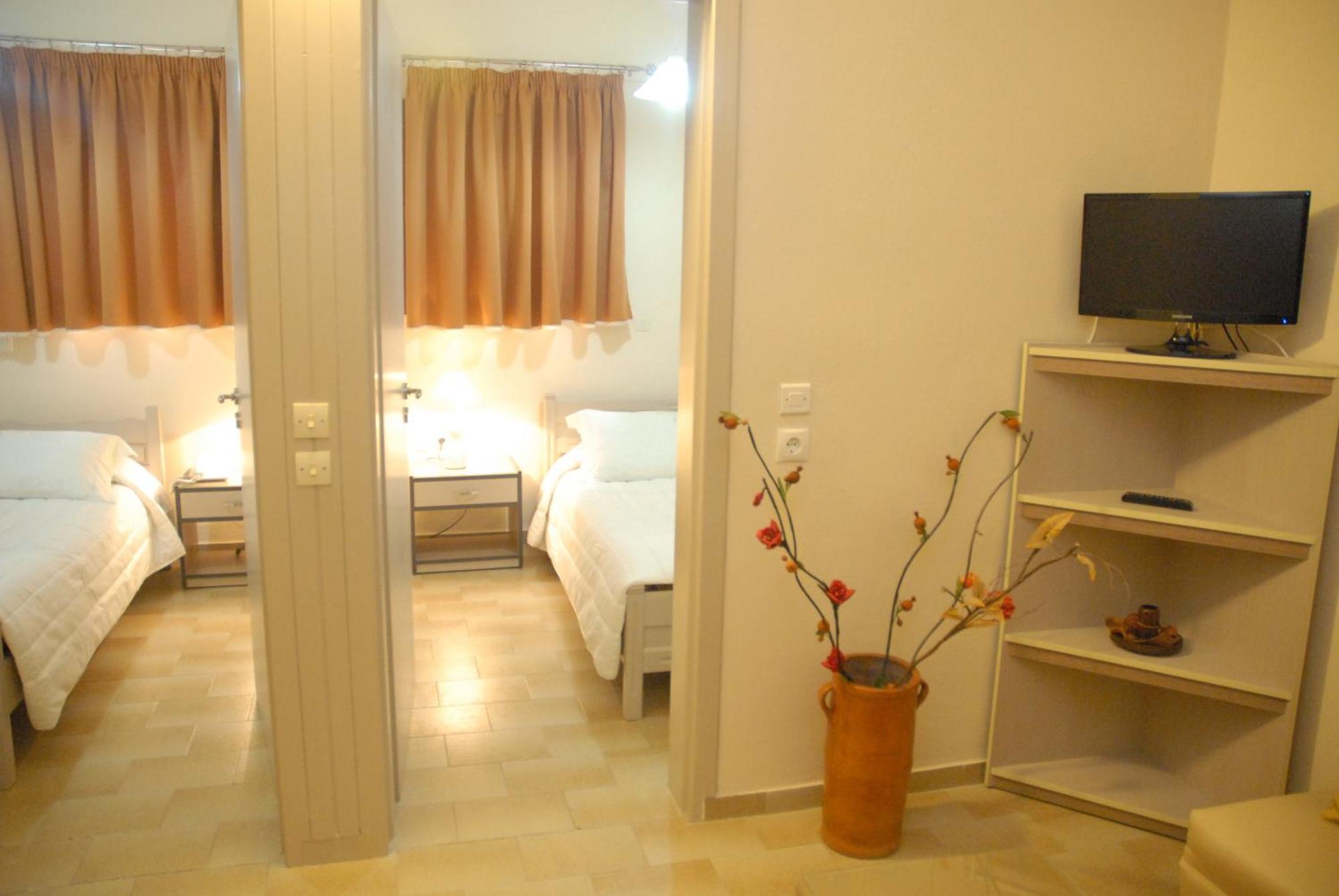 Takis Hotel Apartments Ialysos  Exterior foto
