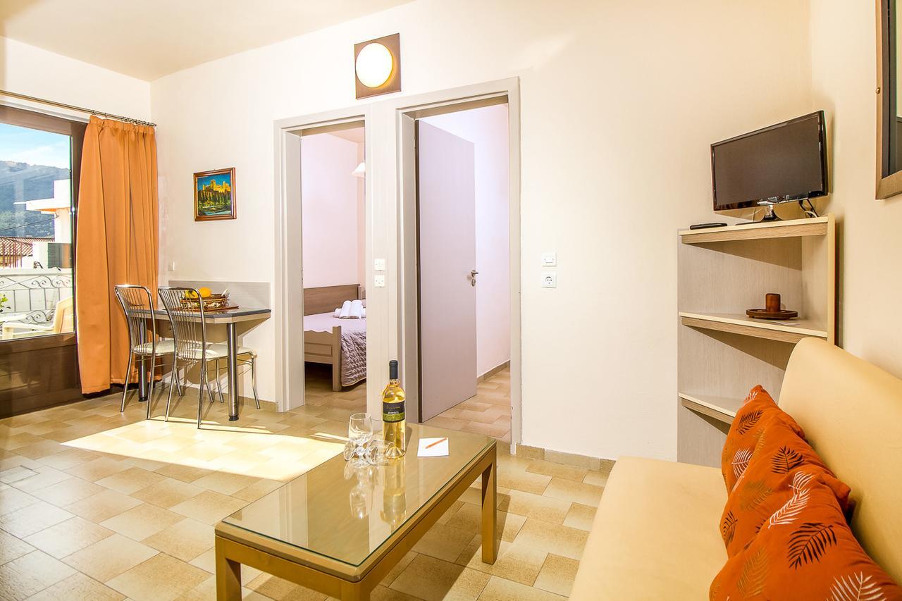 Takis Hotel Apartments Ialysos  Exterior foto