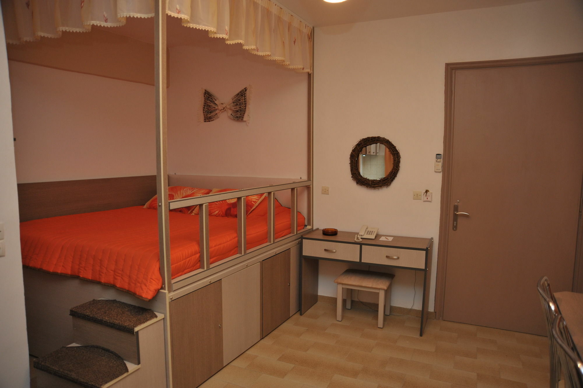 Takis Hotel Apartments Ialysos  Exterior foto